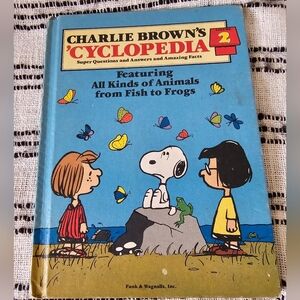 1981 Peanuts Charlie Brown’s CYCLOPEDIA Volume 2 Hardcover Book Funk Wagnalls